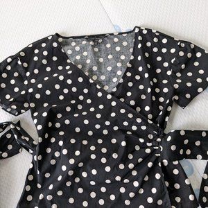 WHBM - XXS - polkadot blouse